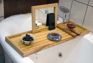 Полка на ванну с зеркалом (откидным) из Тика и Карагача фото 4622