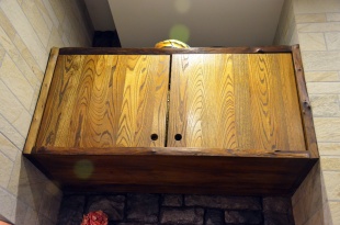 Шкаф с полками встроенный в проем  фото 1503